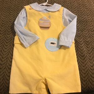 Little English “hunny” 3T set